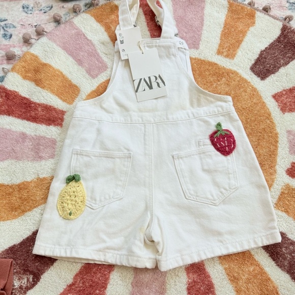 Zara Kids Toddler White Denim Overalls with Fruit Embroidery Size 2-3 years Girl - Picture 2 of 3